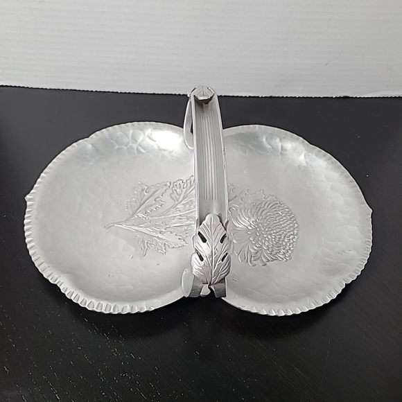 Vintage Trade Continental Mark Hand Hammered Aluminum Handled Floral Bowl Dish - Picture 8 of 10